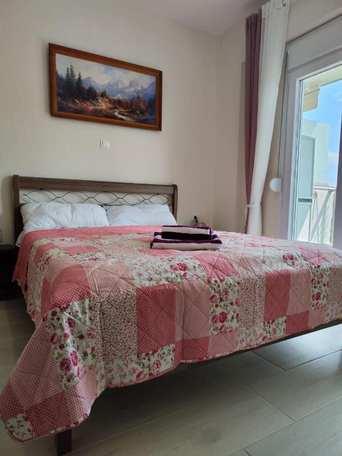 Lilli Deluxe Apartment Nikiti  Buitenkant foto